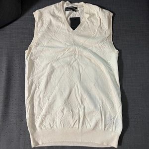 Club Monaco Sweater Vest with Diamond Pattern detail
